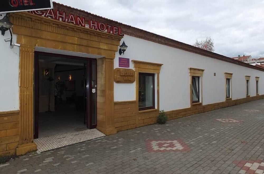 Bacahan Hotel 37/47