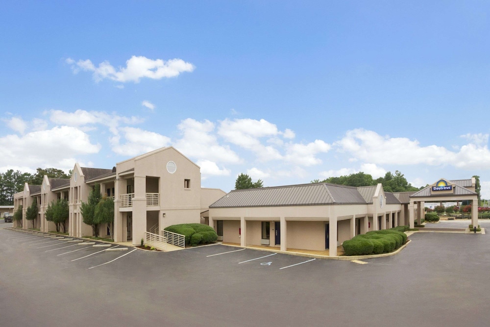 Days Inn By Wyndham Alexander City 16/20