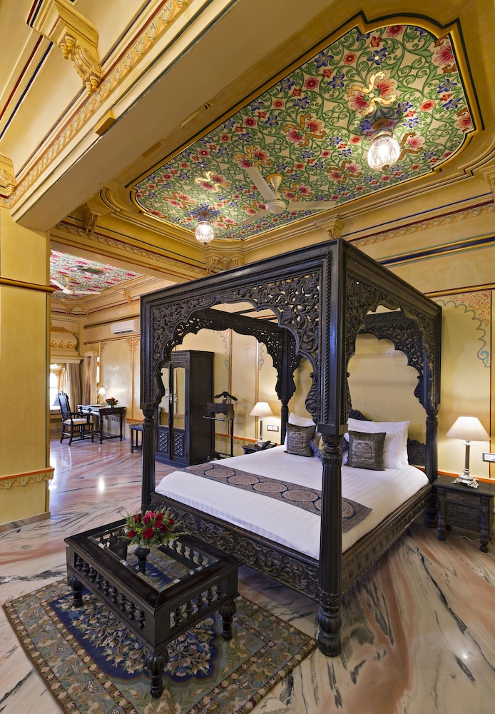 Chunda Palace 8/49
