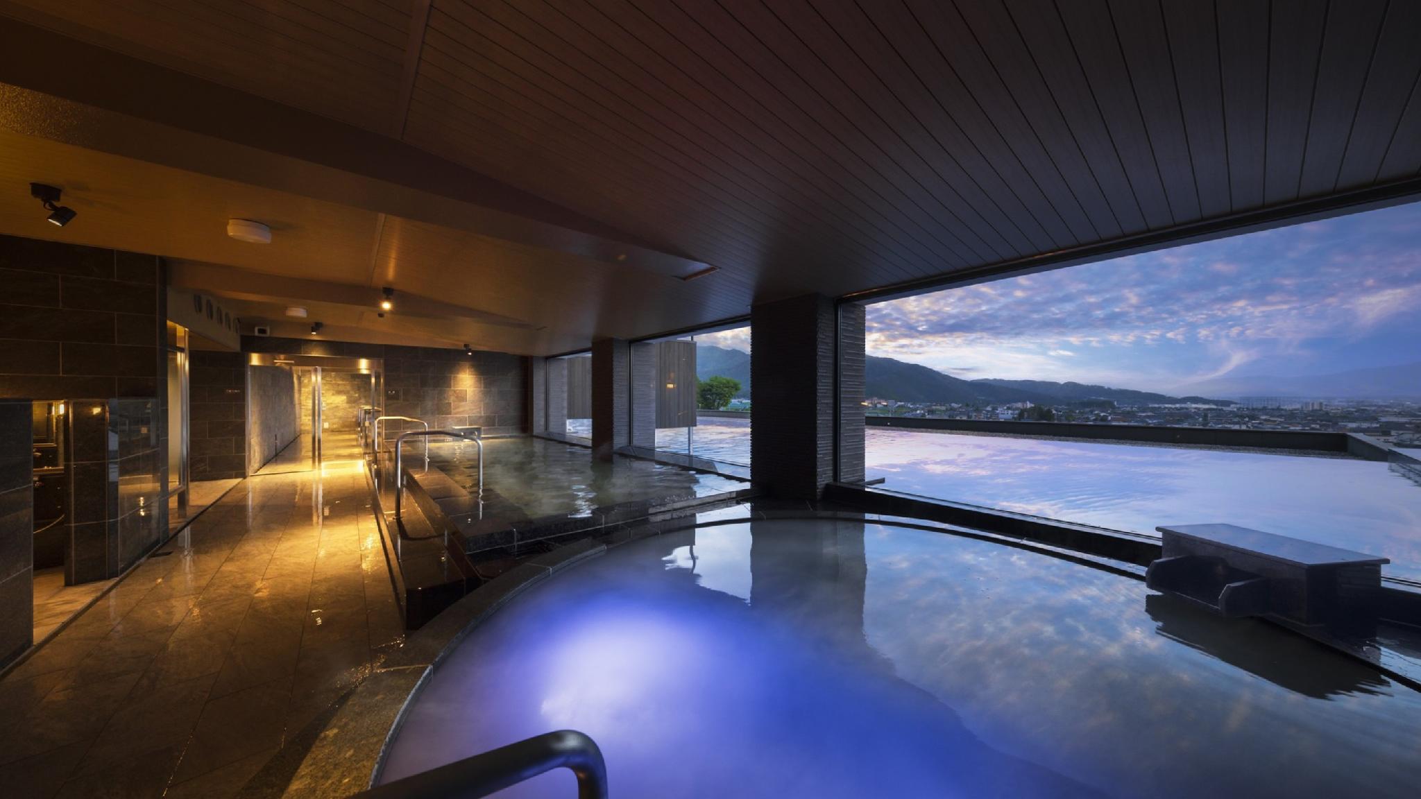 Deluxe, Twin Beds, Alps View, Central Wing
