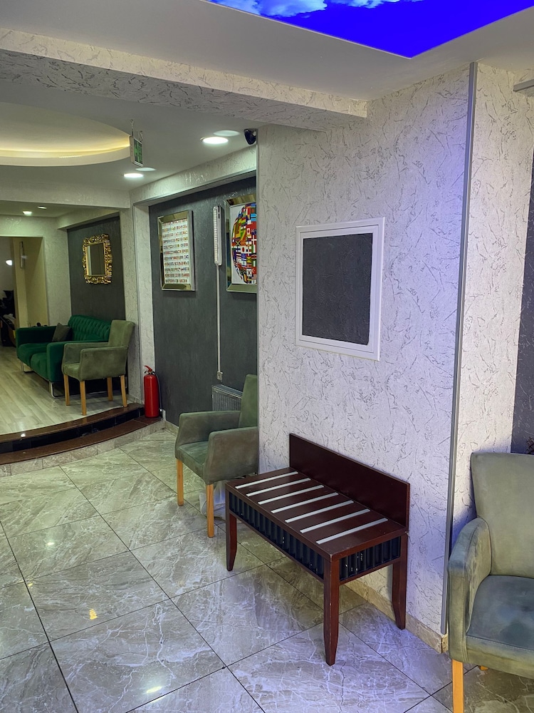 Abam Hotel 33/39