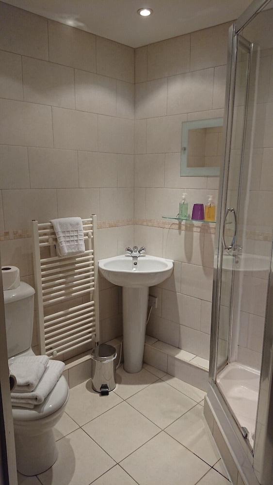Apartment, 2 Double Beds, Victoria Cloisters 5/5