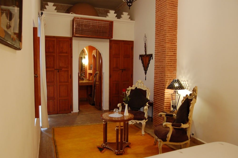 Riad Les Trois Palmiers El Bacha 62/71