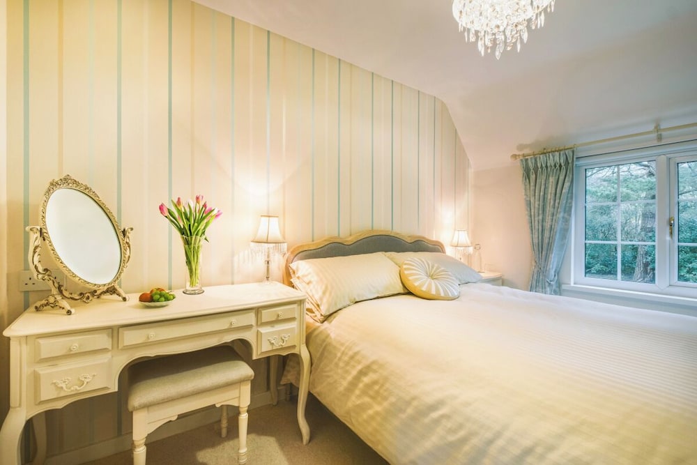 Stream House Luxury Bed and Breakfast 6/50