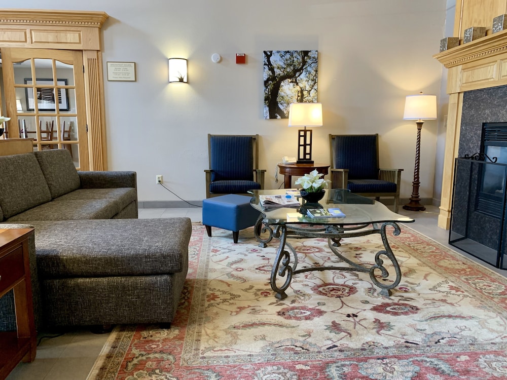 Country Inn & Suites by Radisson Kenosha - Pleasant Prairie 24/39