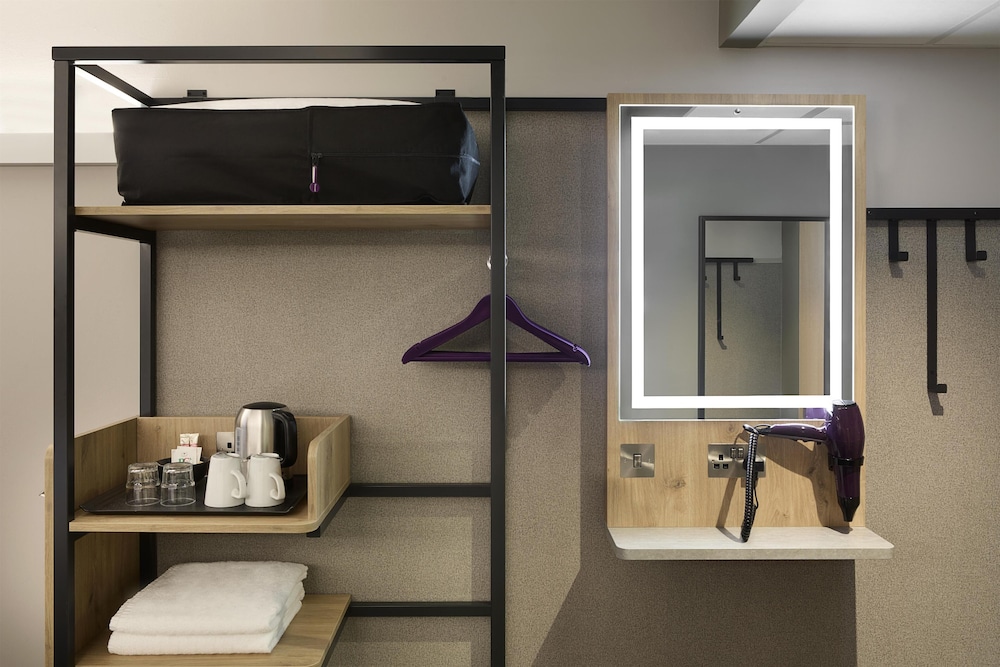 Premier Inn Bridgend Central 19/19