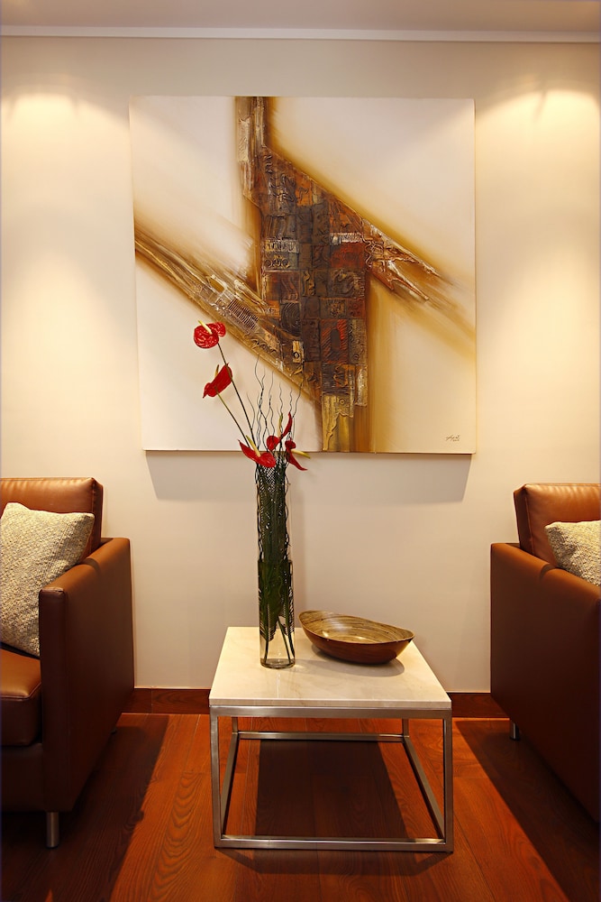 HOTEL REINA ISABEL 58/64