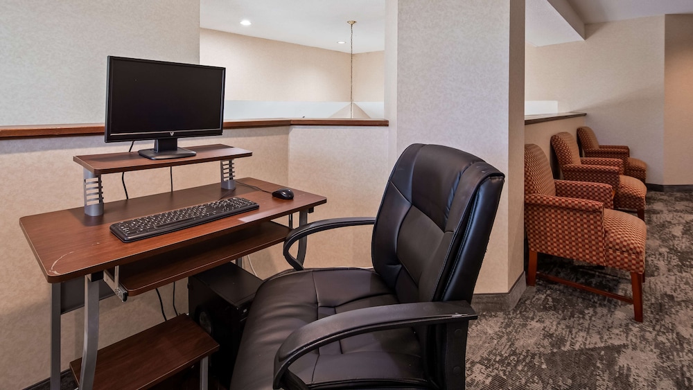 Charlevoix Inn Suites, SureStay Collection by Best Western 28/45