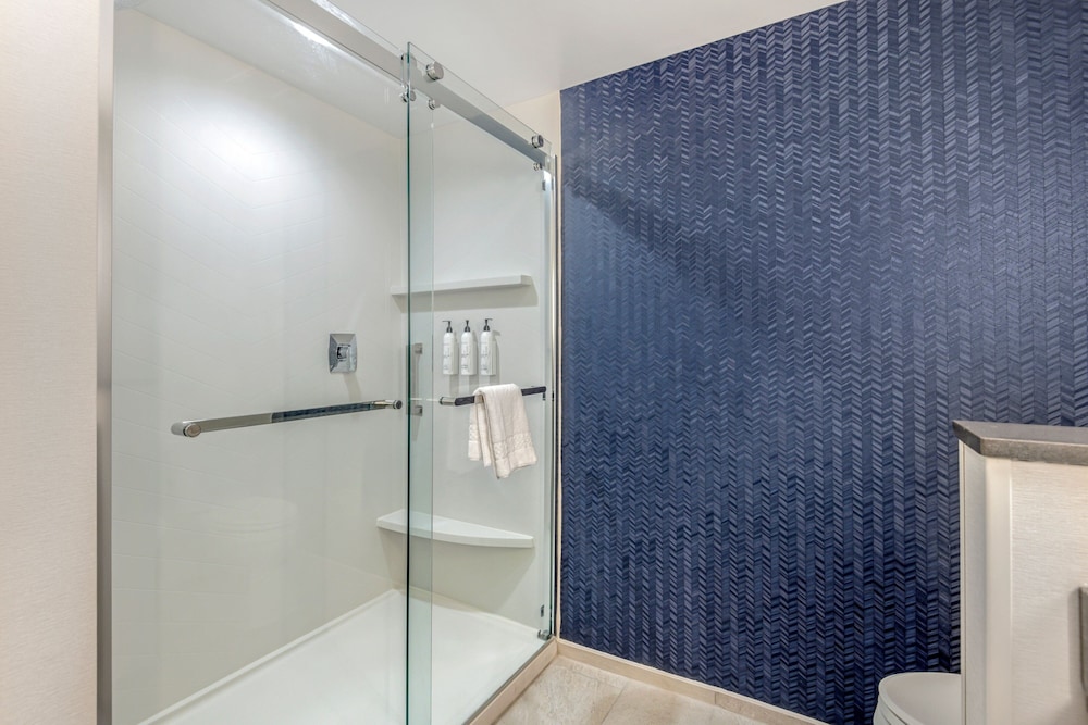 جناح بسريرين كوين مع أريكة، Fairfield Inn & Suites North Conway 7/7