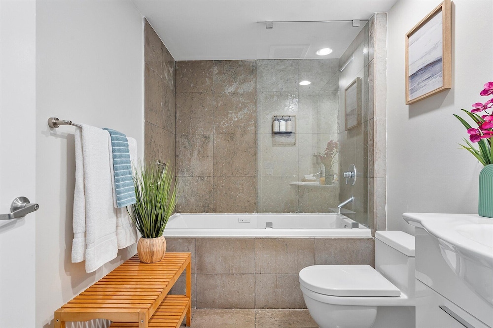Business, Studio, Suite, Queen Bed, City or River View, Balcony، Brickell by Miami Vacation Rentals 5/6