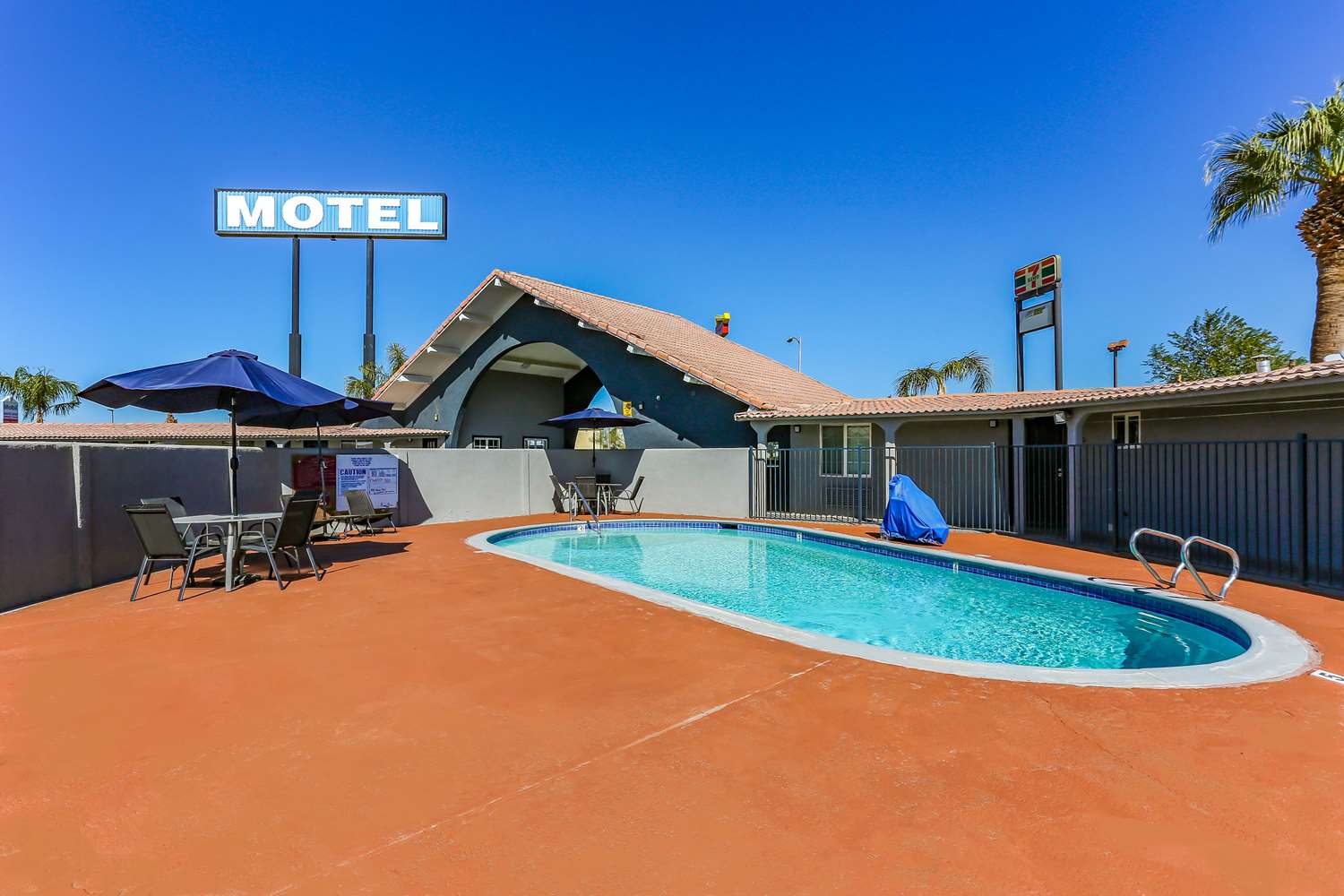 Americas Best Value Inn Suites el Centro 13/13