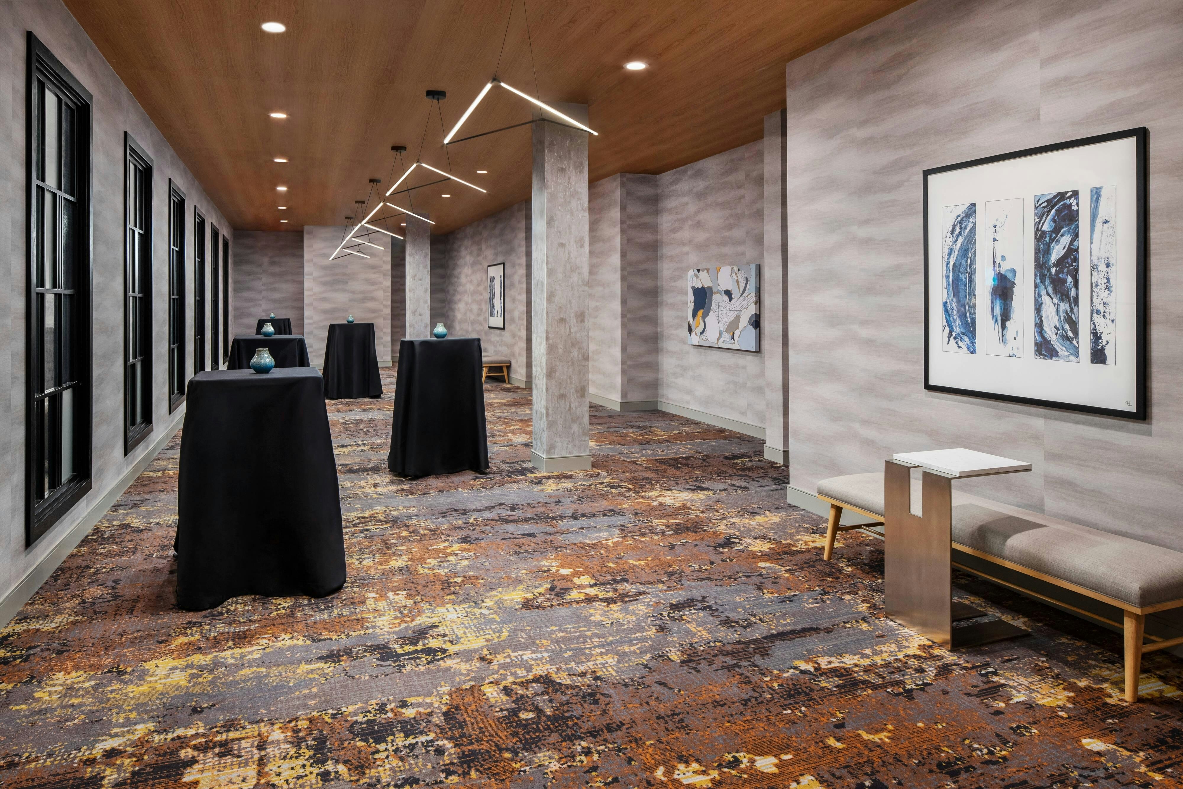 Delta Hotels By Marriott Green Bay 24/26