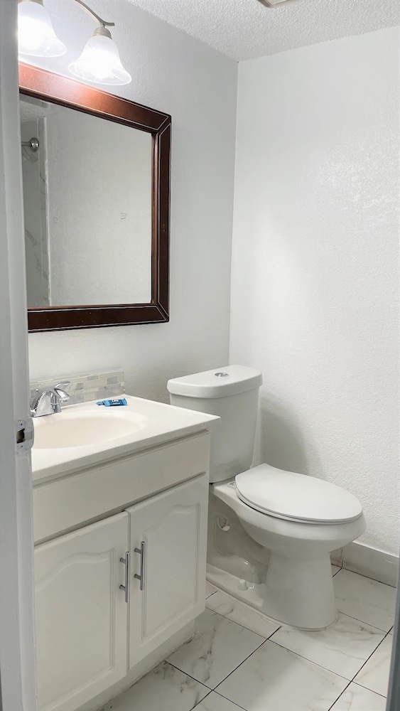 APM Inn and Suites Jacksonville (ex Stars Rest Inn) 37/41