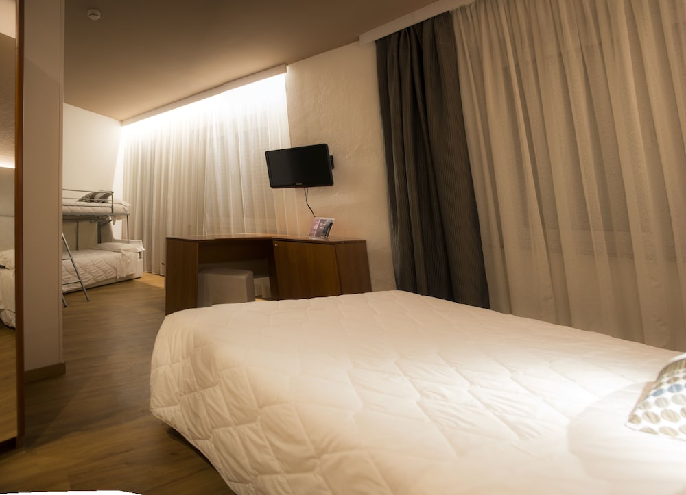 Everest Hotel 17/41