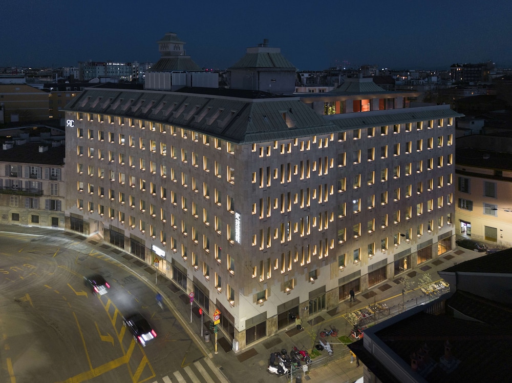 Radisson Collection Hotel, Santa Sofia Milan 1/46