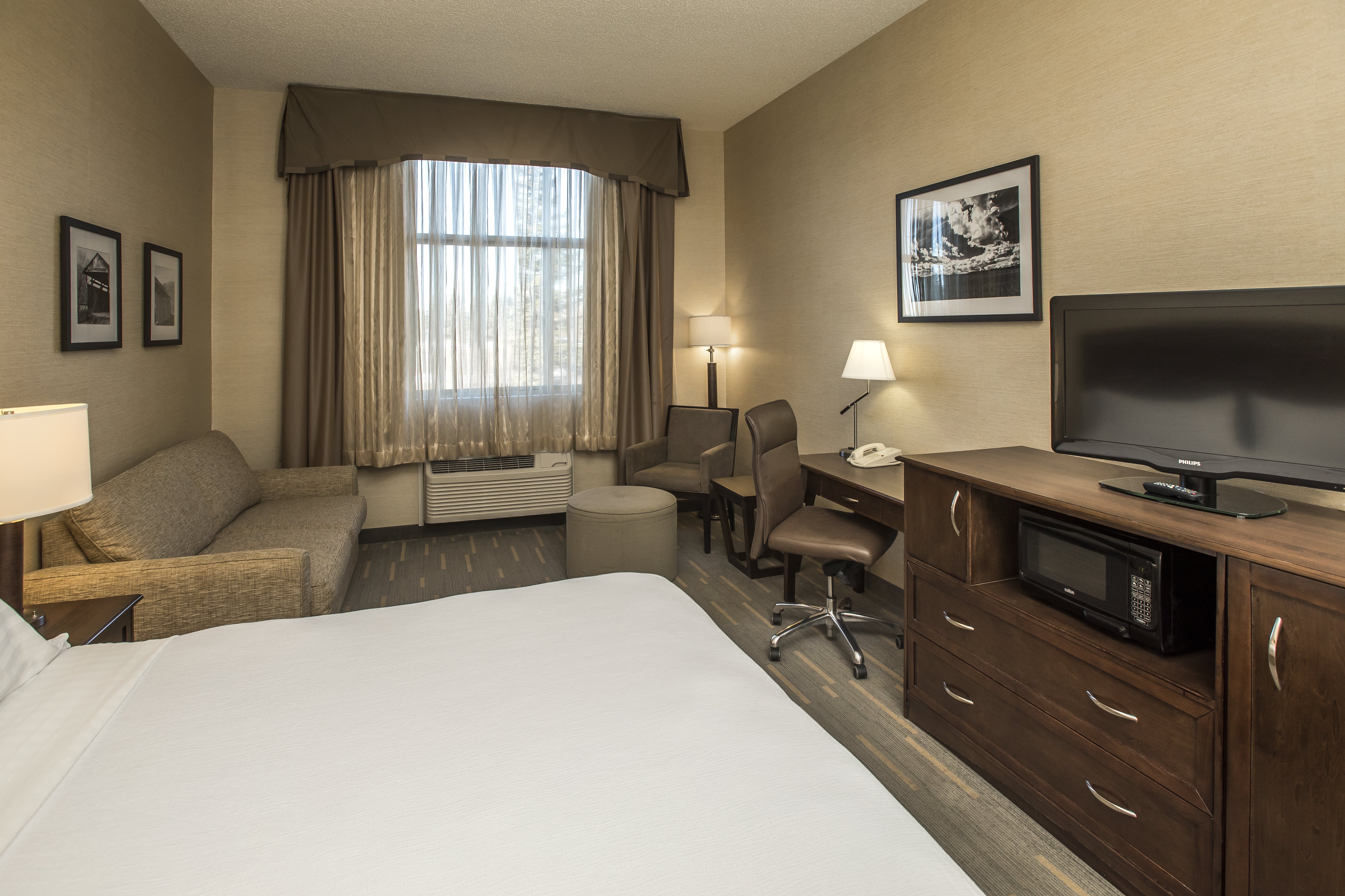 غرفة بسرير كينج، HOLIDAY INN LETHBRIDGE 9/10