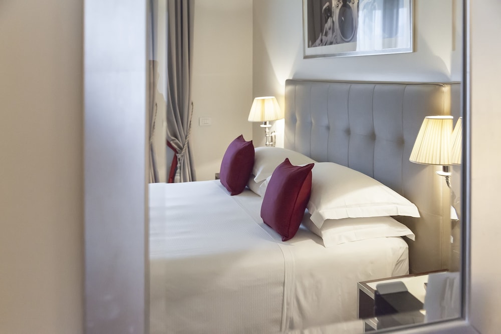 Savoia Excelsior Palace 10/69