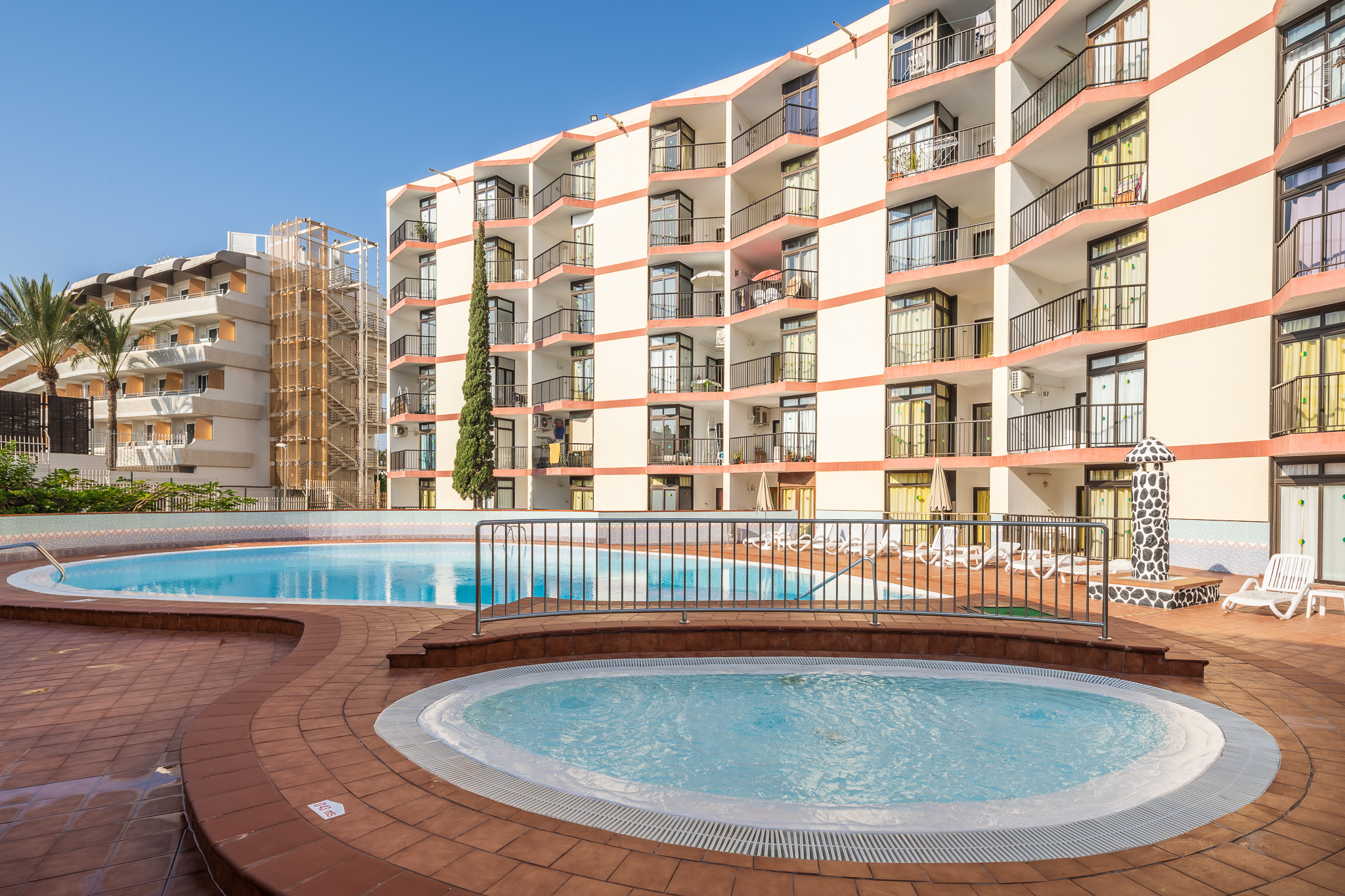 Apartamentos Guinea 27/31