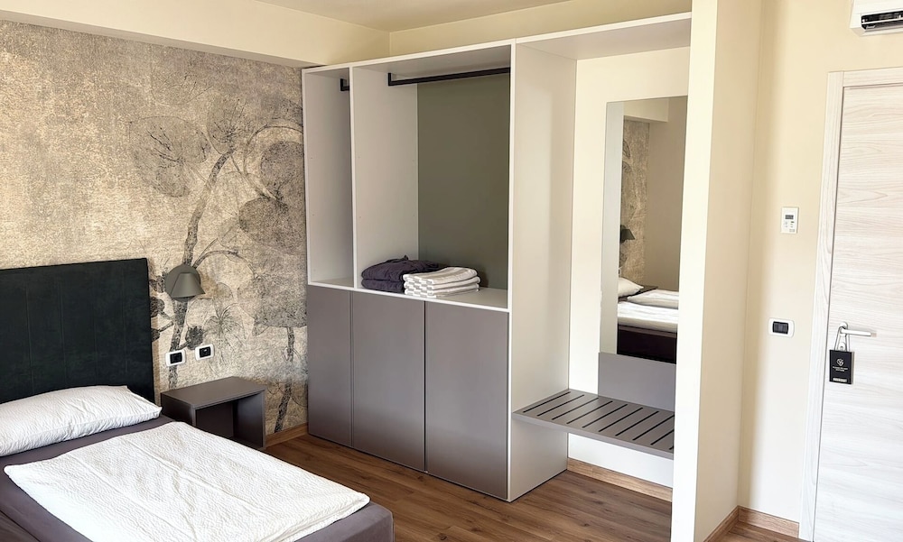 Hotel Residence Alesi 15/50