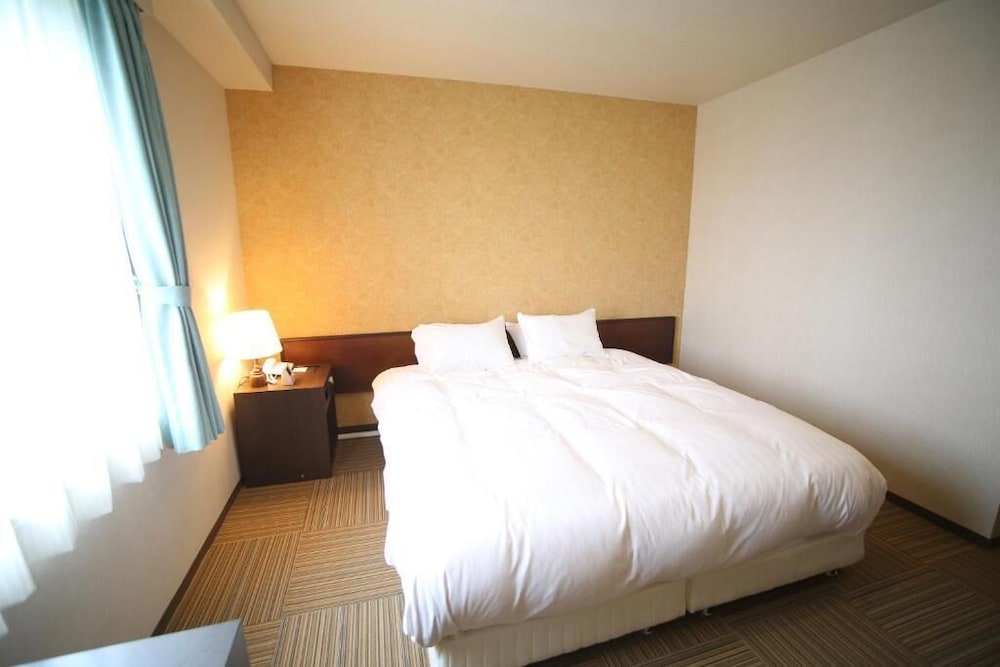 Shizunai Eclipse Hotel 18/61