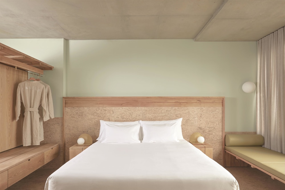 The Calile Hotel 33/71