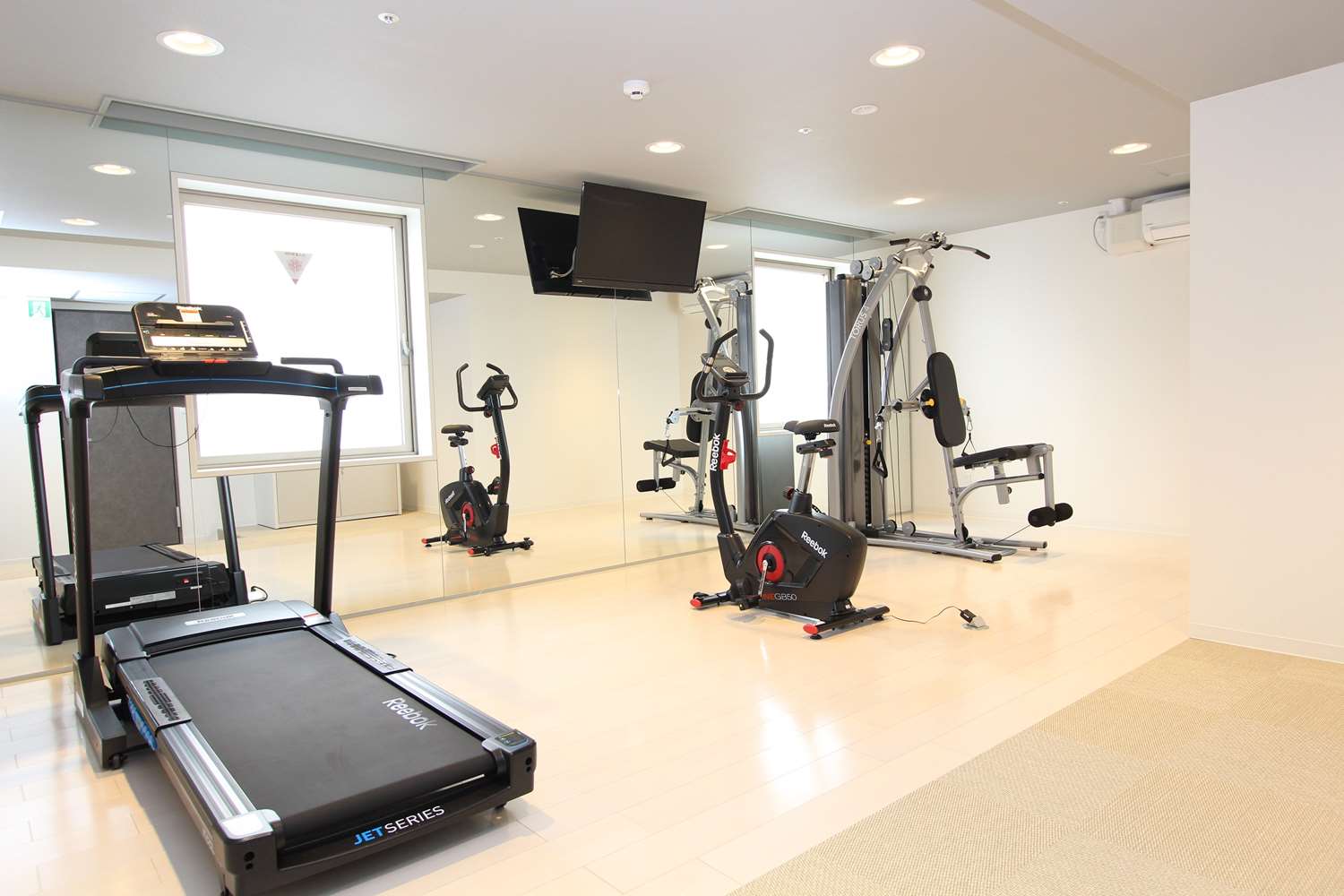 Surestay Plus Hotel By Best Western Shin-Osaka 37/45