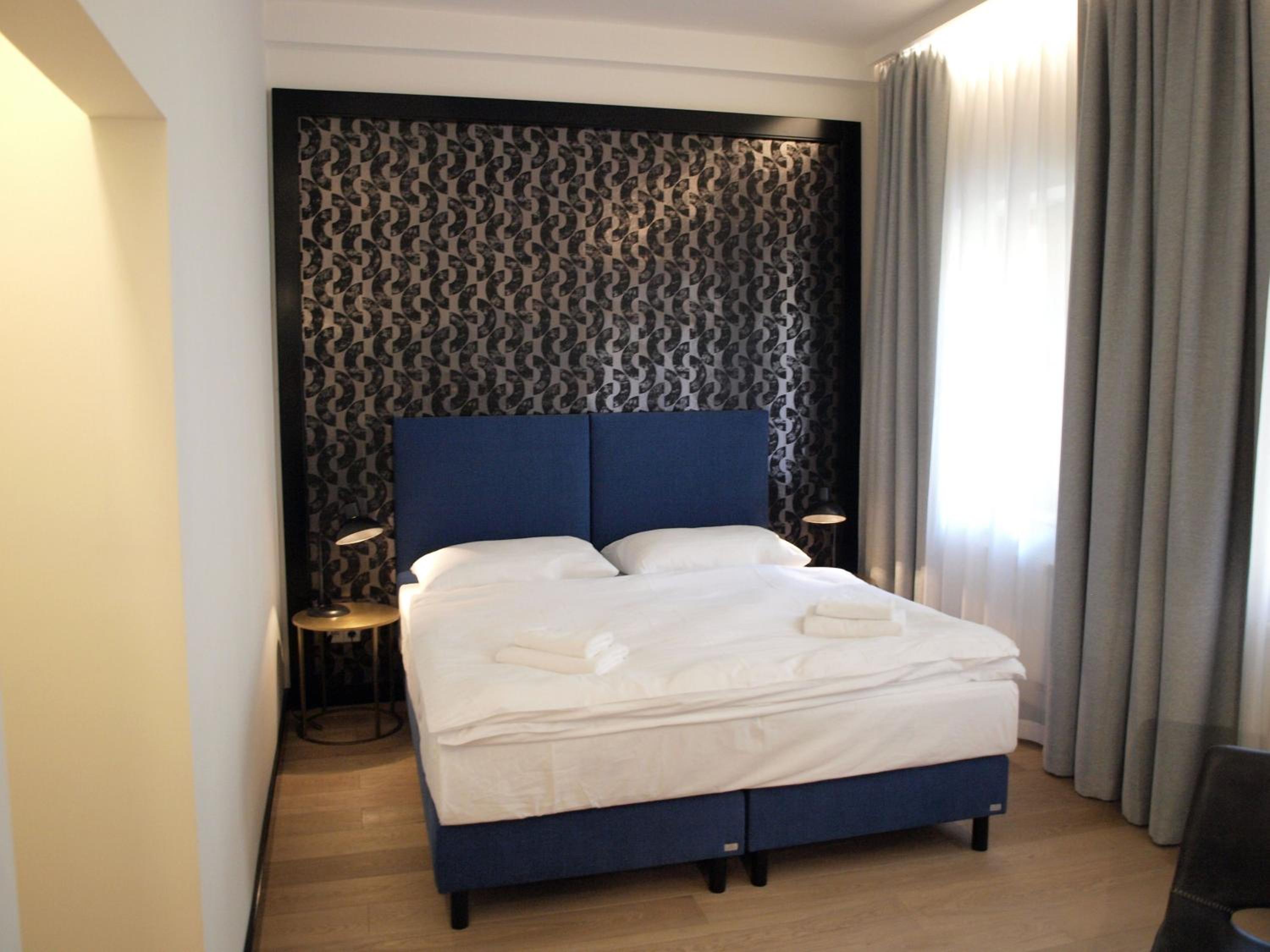 Design, Double Bed, Balcony