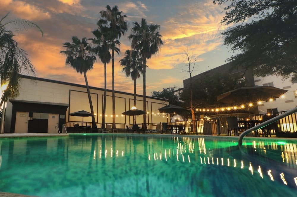 Courtyard By Marriott Monterrey Airport 43/50