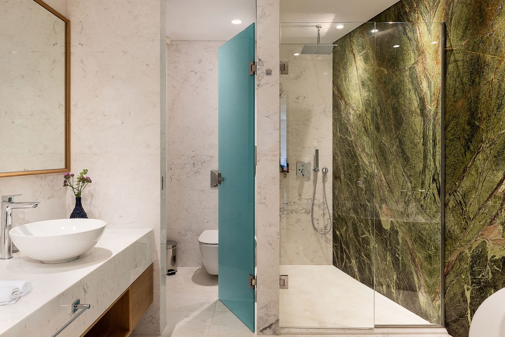 Avra Venetian Harbour Apartments 45/50