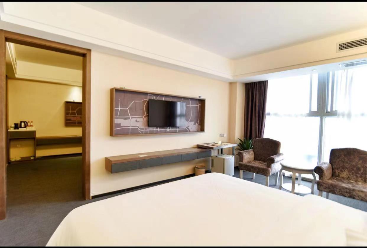 Vienna International Hotel (Guilin Wanda) 17/26