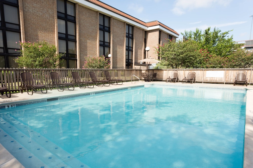 Drury Inn Suites North Austin 35/50