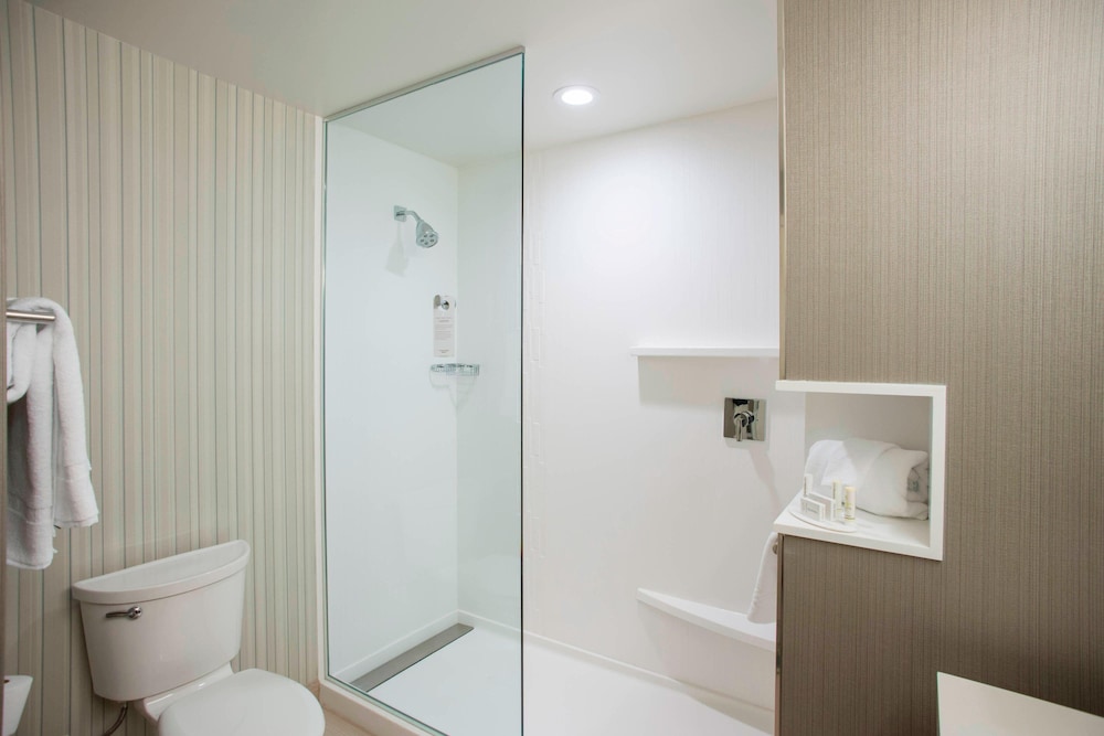 Courtyard Albany Clifton Park 15/46