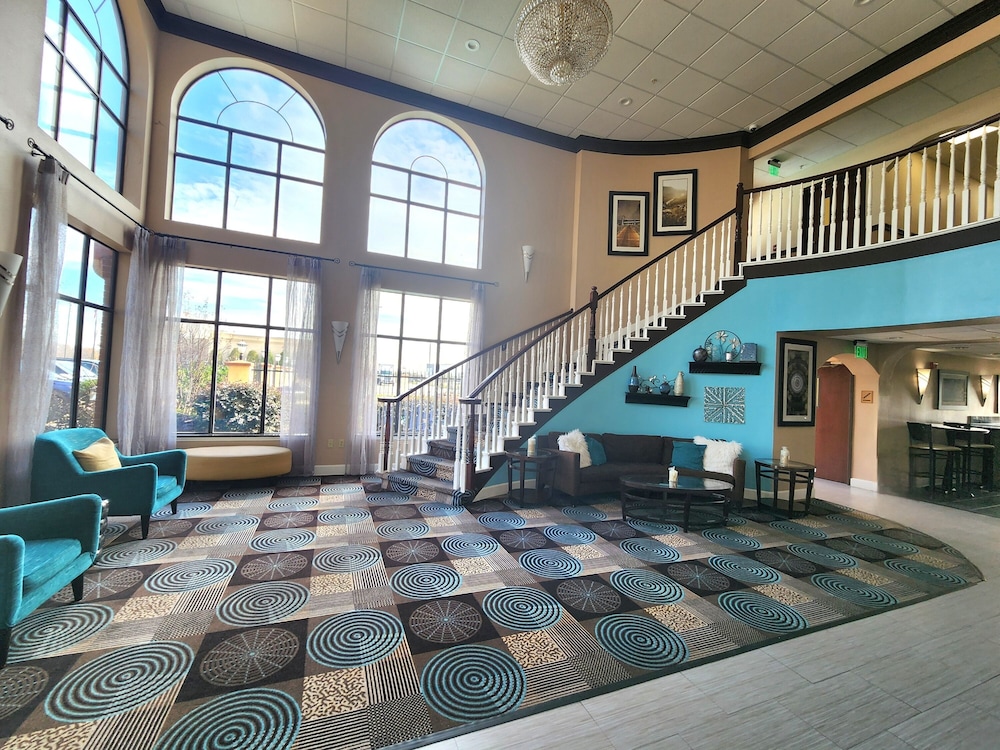 Days Inn & Suites by Wyndham Sam Houston Tollway 45/50