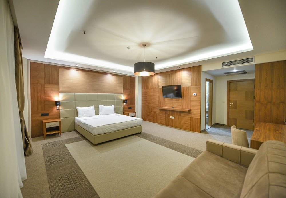 Lazaro Hotel Podgorica 27/45