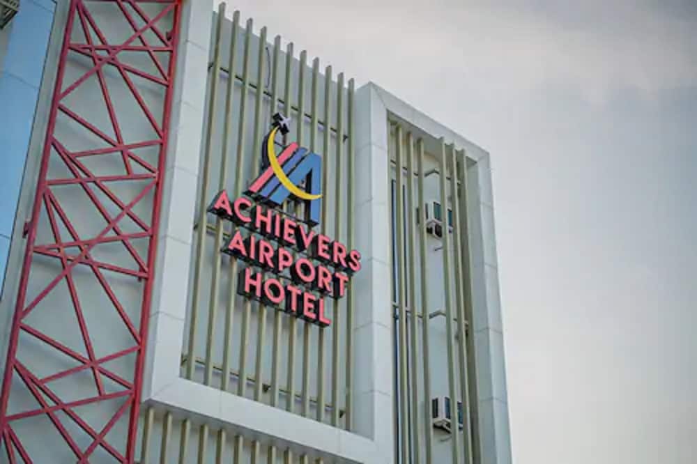 Achievers Airport Hotel 2/46
