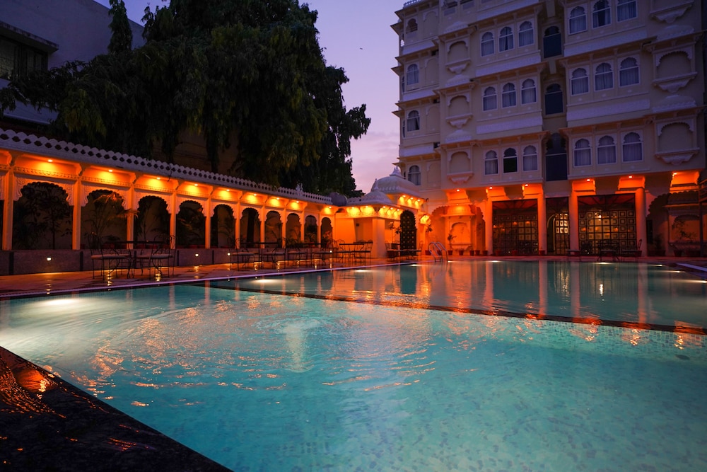 The Amar Mahal photo3