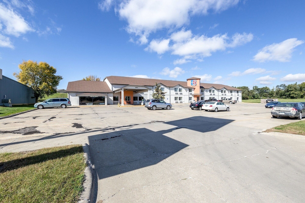 Motel6 Waterloo, IA 45/50