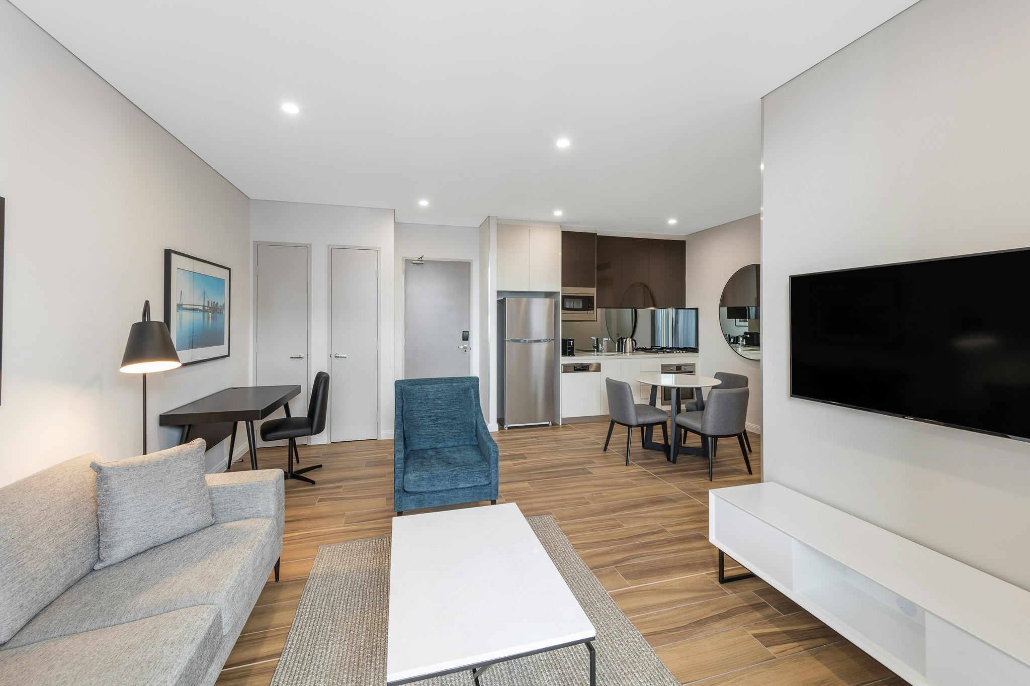 Meriton Suites Coward Street 37/50