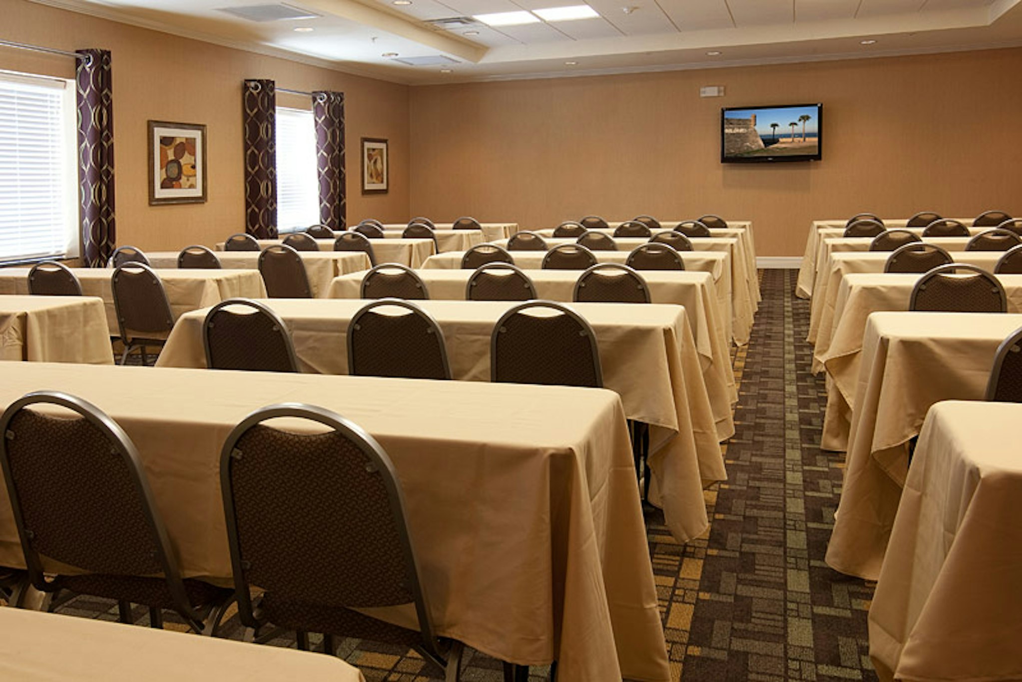 Holiday Inn Express Hotel Suites Saint Augustine North 68/77