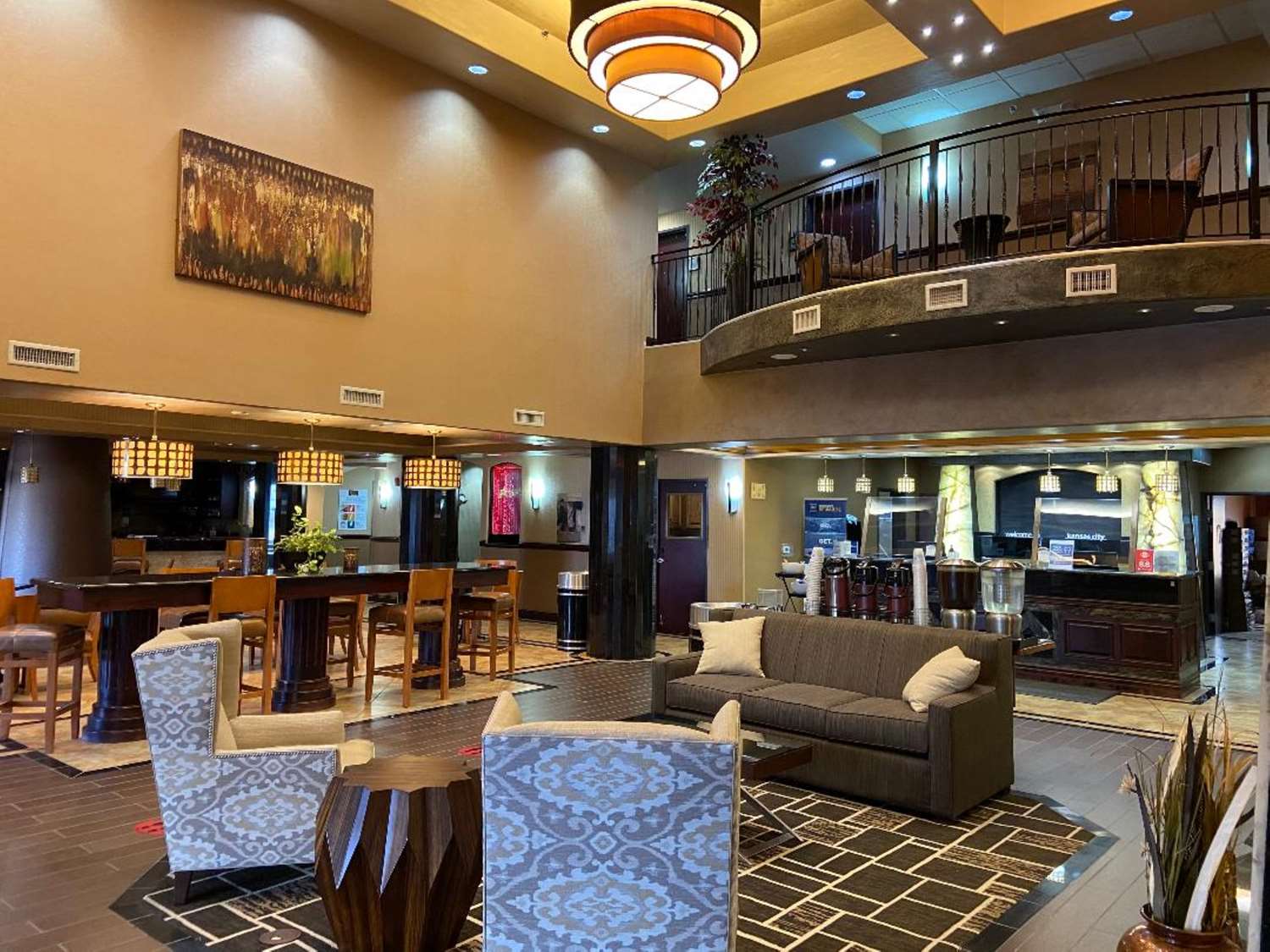 Best Western Plus KC Speedway Inn & Suites 16/31