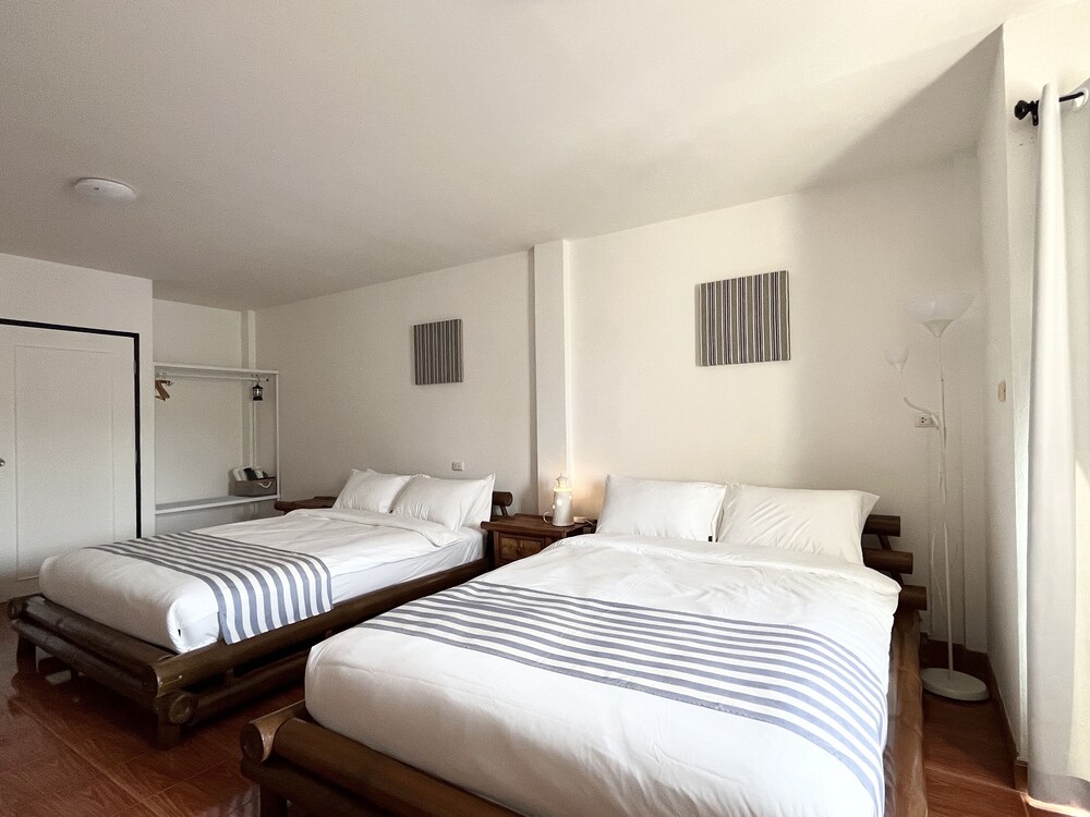 Nautical Home Bed & Breakfast Khaolak 20/68