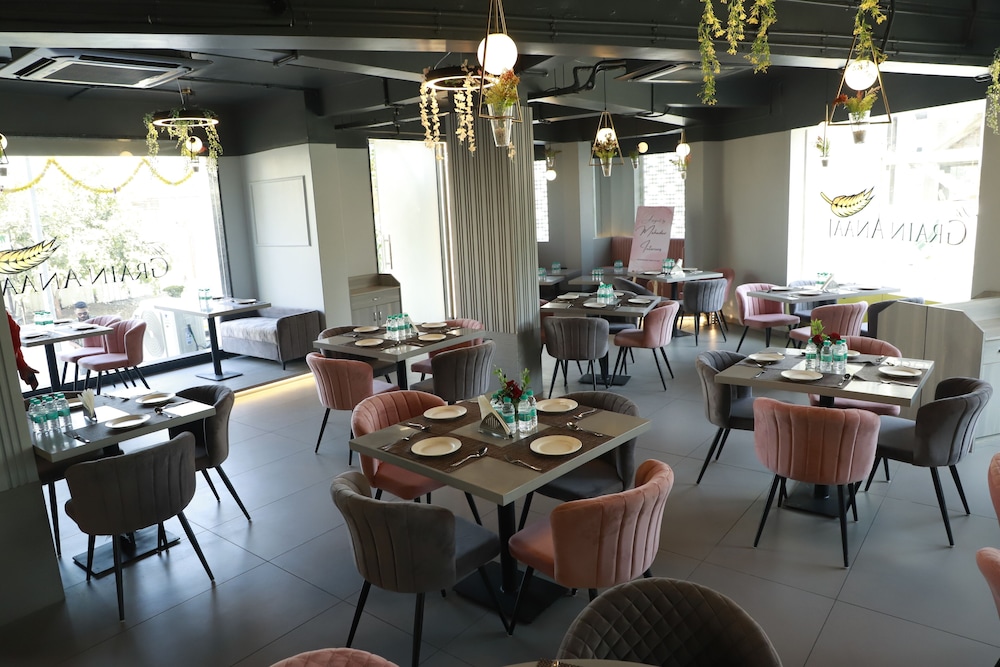 Jivanta Hotel 45/50