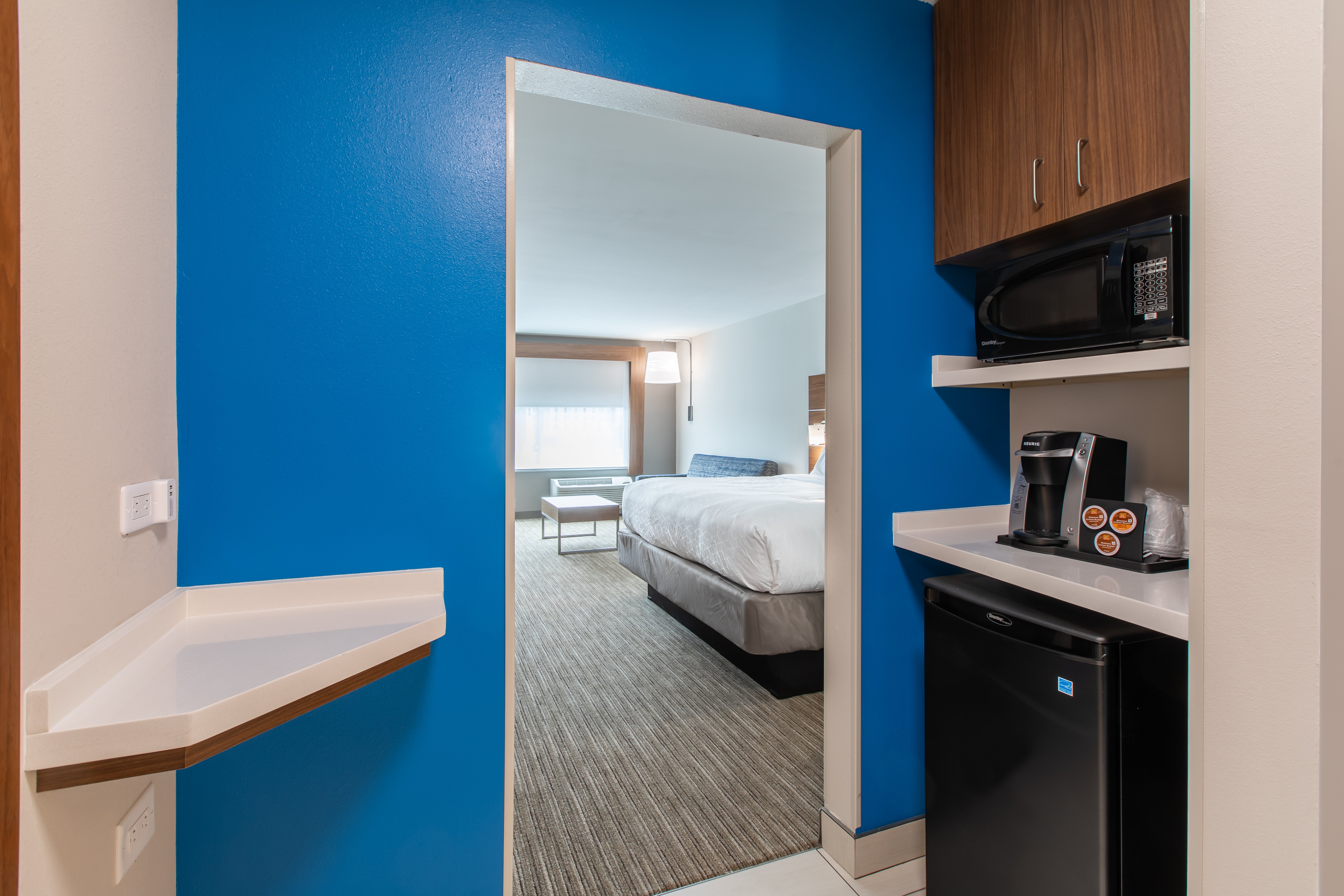 Holiday Inn Express Suites Greenville S Piedmont 79/81