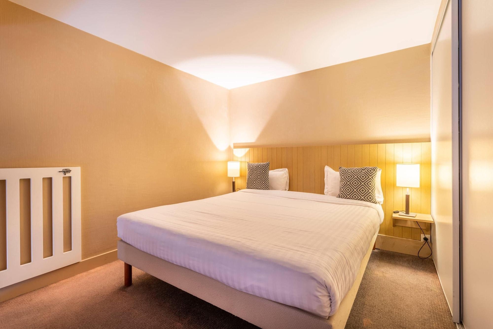 Duplex, Family, Studio, Pool Access, Accessible