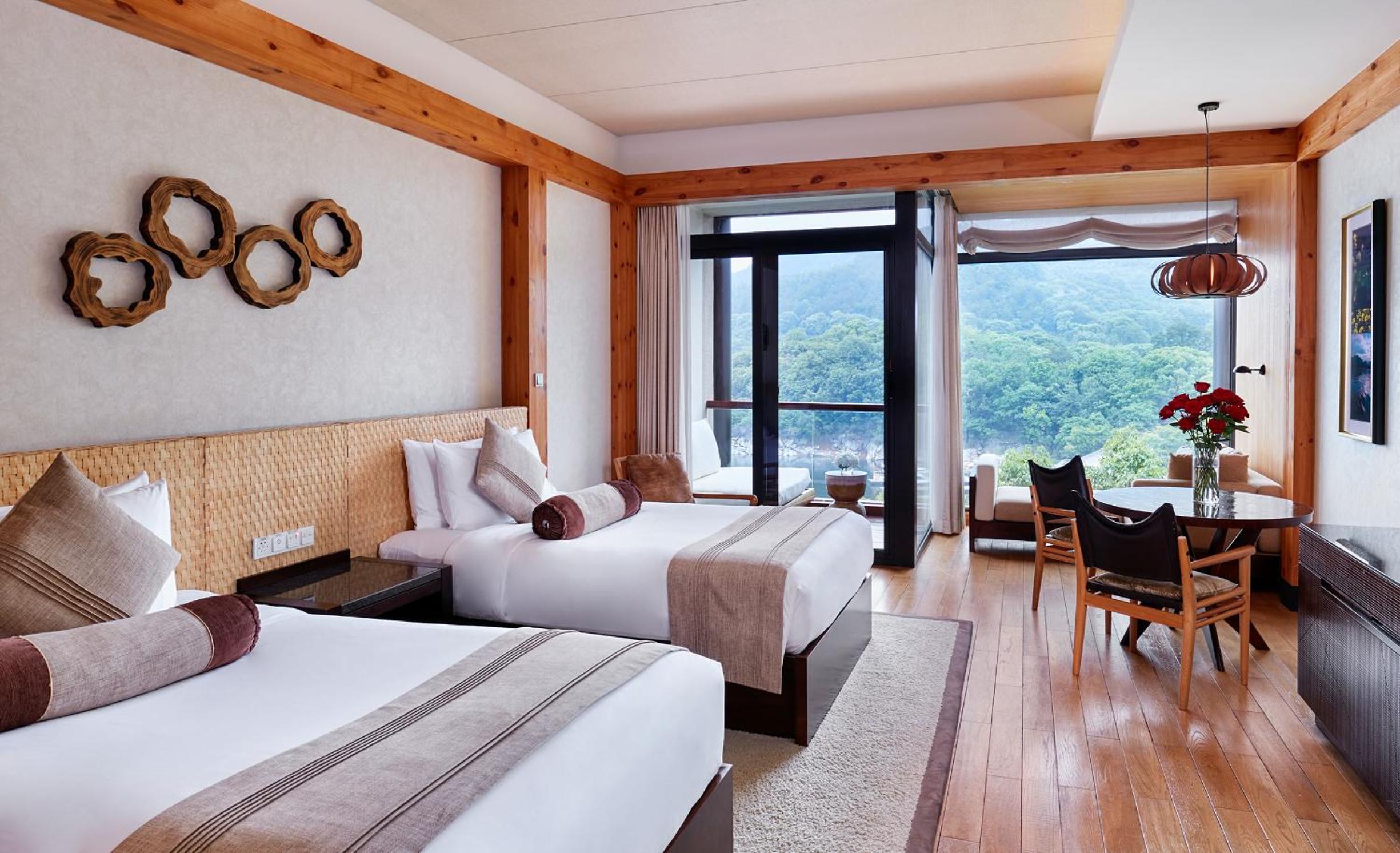 Lighthouse, Premium, Twin Beds, Lake View