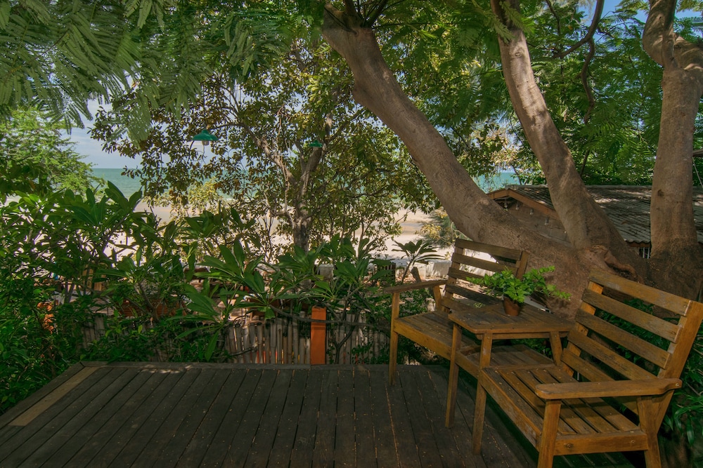Veranda Lodge 5/30