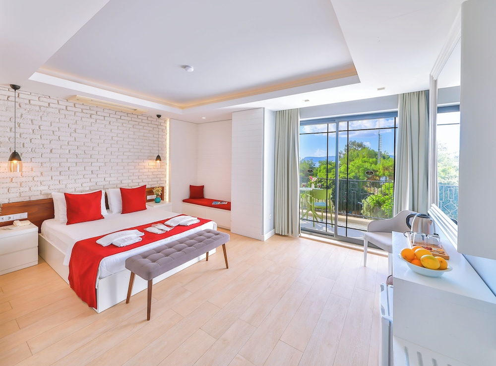 Lale Hotel 19/50