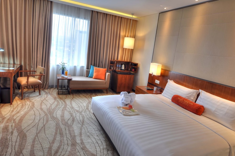 Gumaya Tower Hotel Semarang 19/73