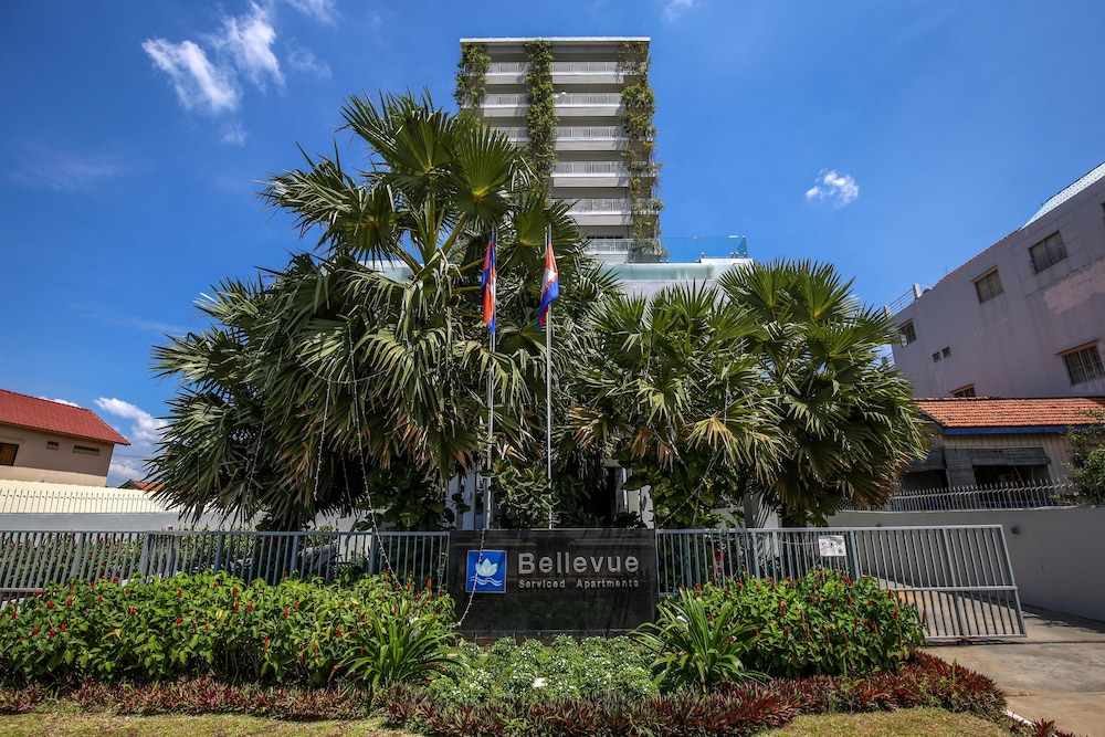 Bellevue Serviced Apartments 44/50