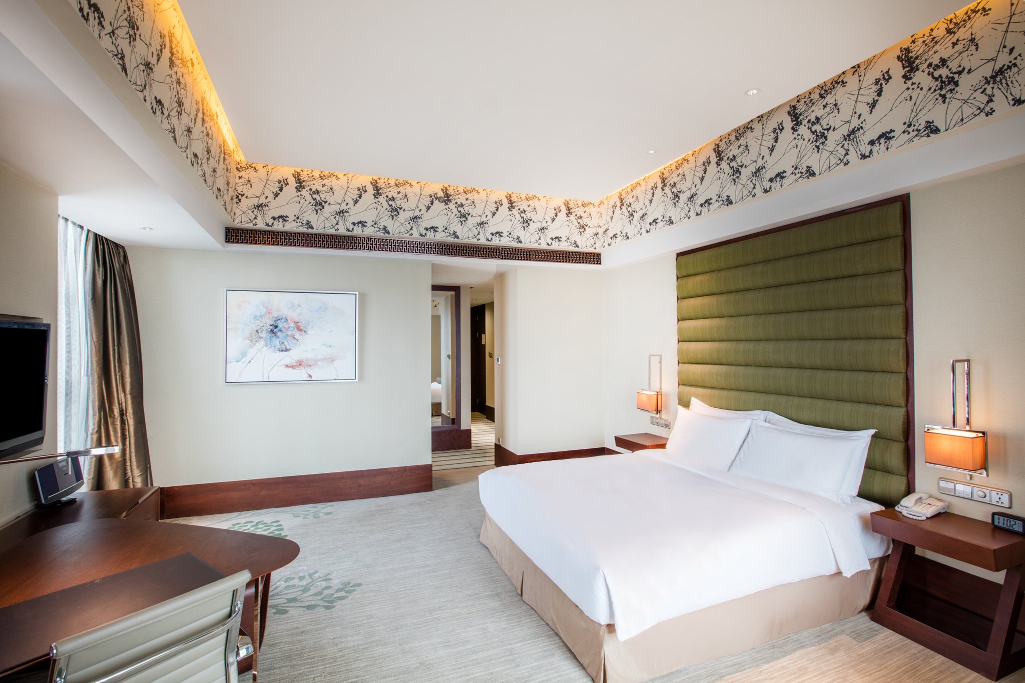 Crowne Plaza Hefei 10/50